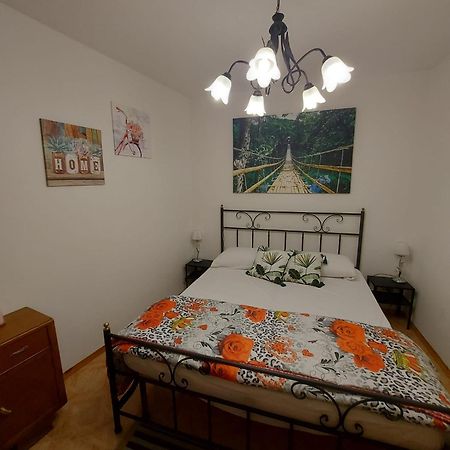 Apartamento Casa Lorenzo - Nel Centro Storico Di Fiumalbo Exterior foto